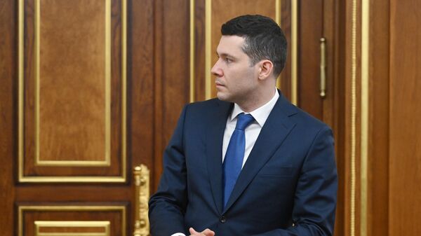 Антон Алиханов