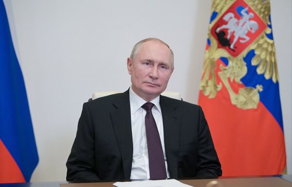Президент РФ В. Путин встретился с главой Адыгеи М. Кумпиловым