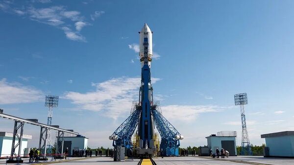 Ракета Союз-2.1а с первым радиолокационным спутником Кондор-ФКА вывезена на стартовый комплекс Восточного