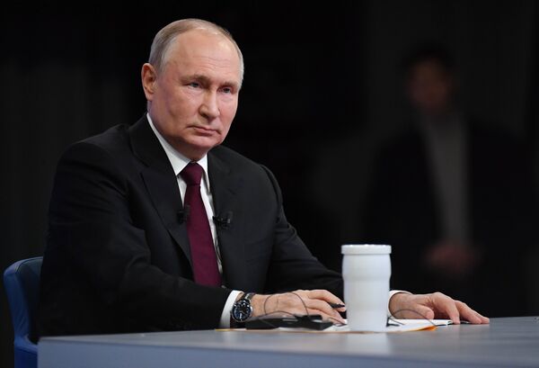 Прямая линия и большая пресс-конференция президента РФ В. Путина